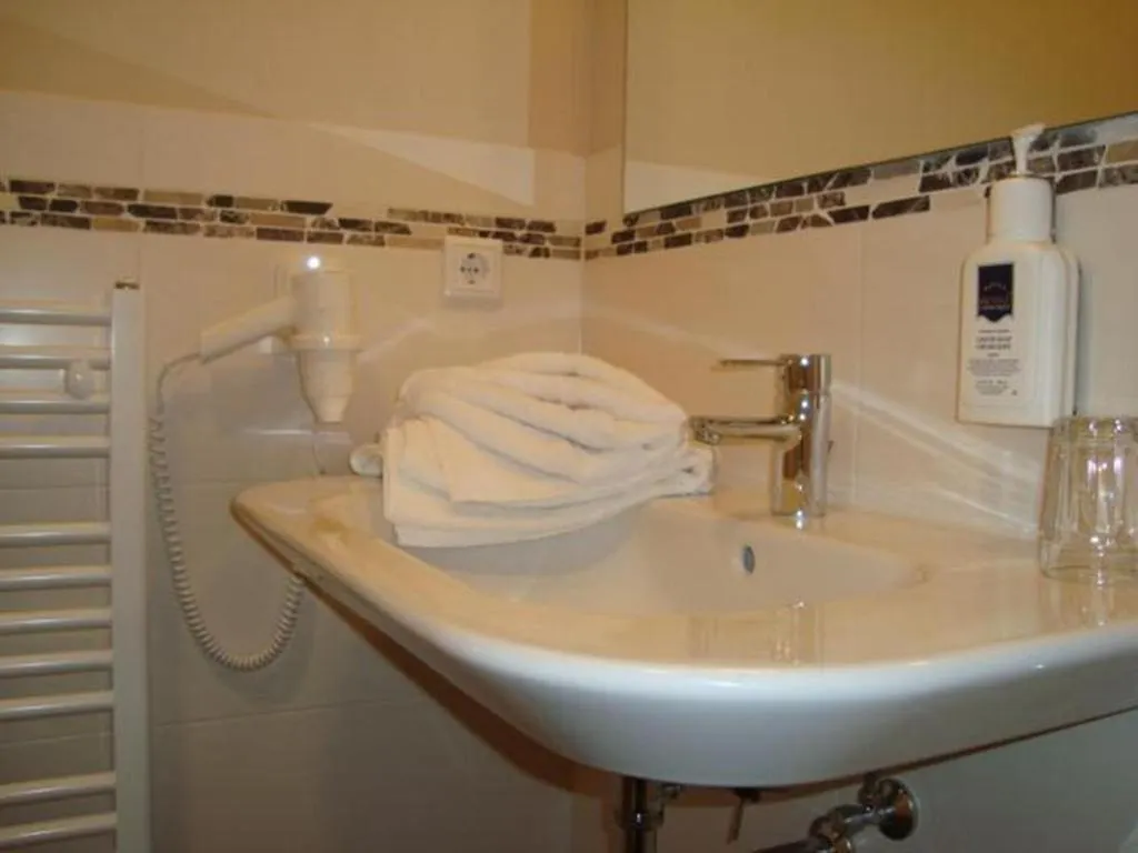 Abasto Hotel & Spa Maisach Maisach
